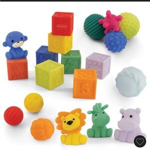 Infantino Colorful Soft Blocks and Animal Figures Set